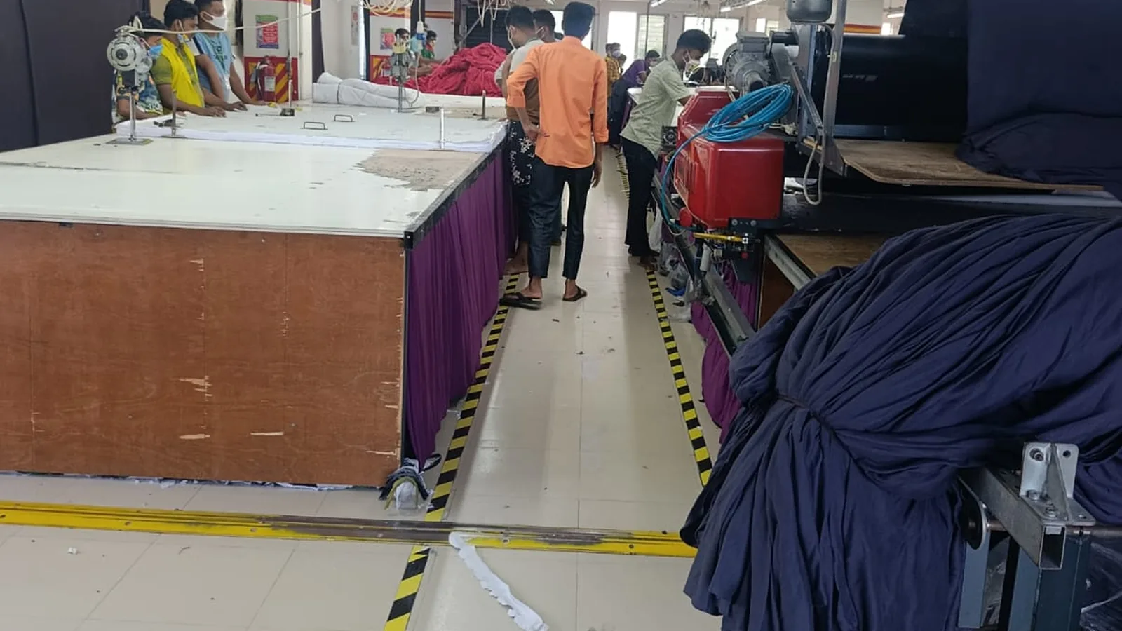Automated CNC Spreading & Precision Cutting Tables